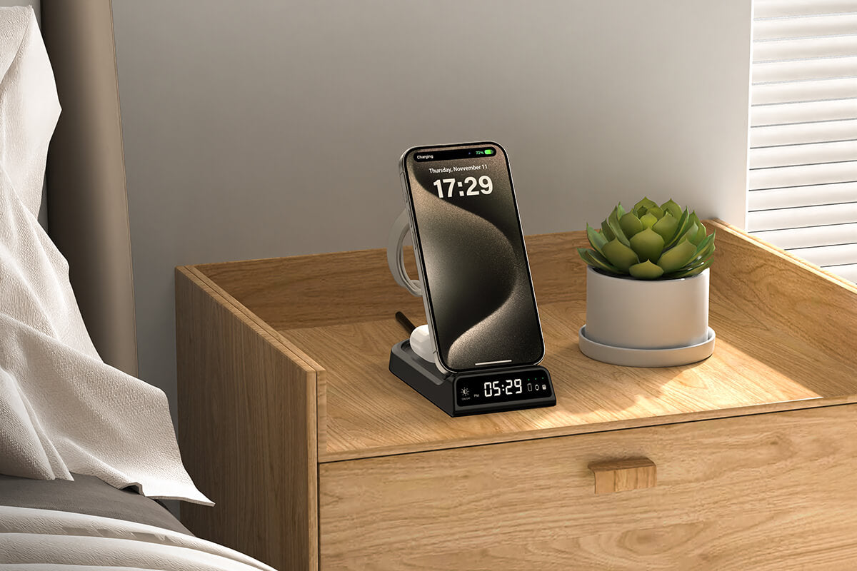 Experience the convenience of fast, foldable, and portable charging with the SwanScout 702A | 3 In 1 Foldable Wireless Charging Station for Apple. This unique SwanScout Charging Station for Apple is designed for portability and speed, ensuring your Apple devices are powered up wherever you go.