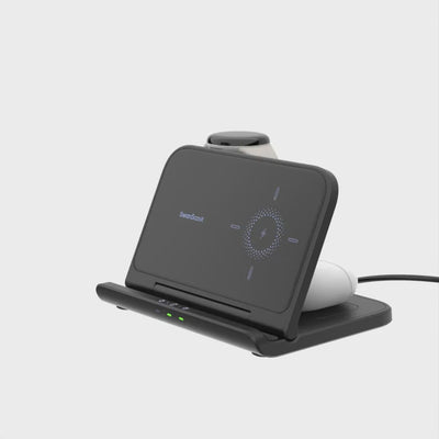 SwanScout 705G丨Foldable & Portable 3-in-1 Wireless Charger for Google Products features a three-coil design, specially crafted for charging Google FOLD series phones. This powerful charger can handle multiple devices simultaneously and is both foldable and portable for maximum convenience.